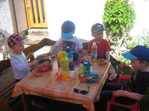 AuÃŸenaktivitÃ¤ten 25